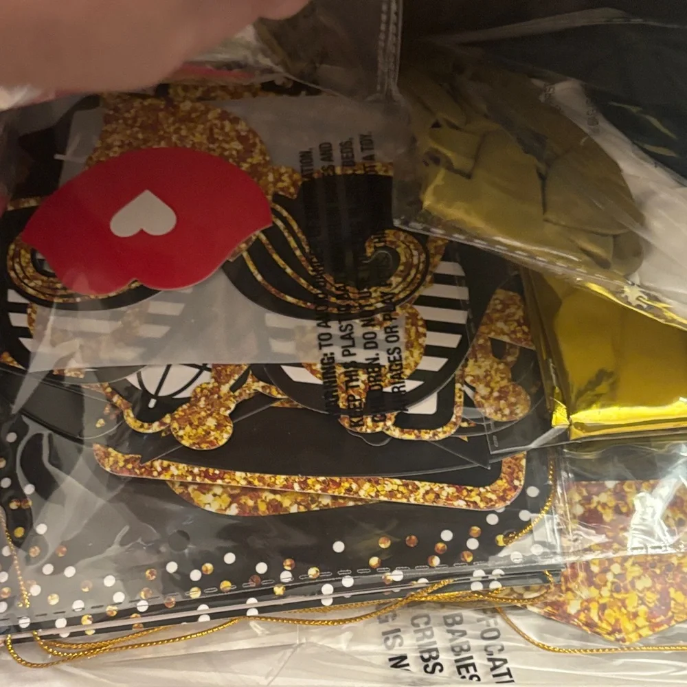 Happy Retirement Party Decoration Set - Black and Gold